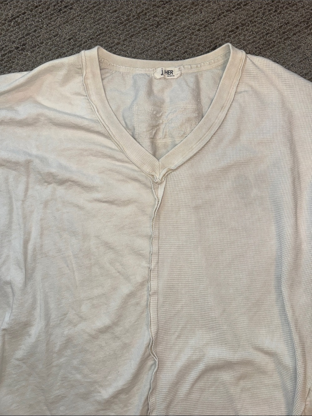 Boutique Cream V-Neck Mixed Fabrics Lace Sleeve Women's Boho Top - Picture 2 of 10
